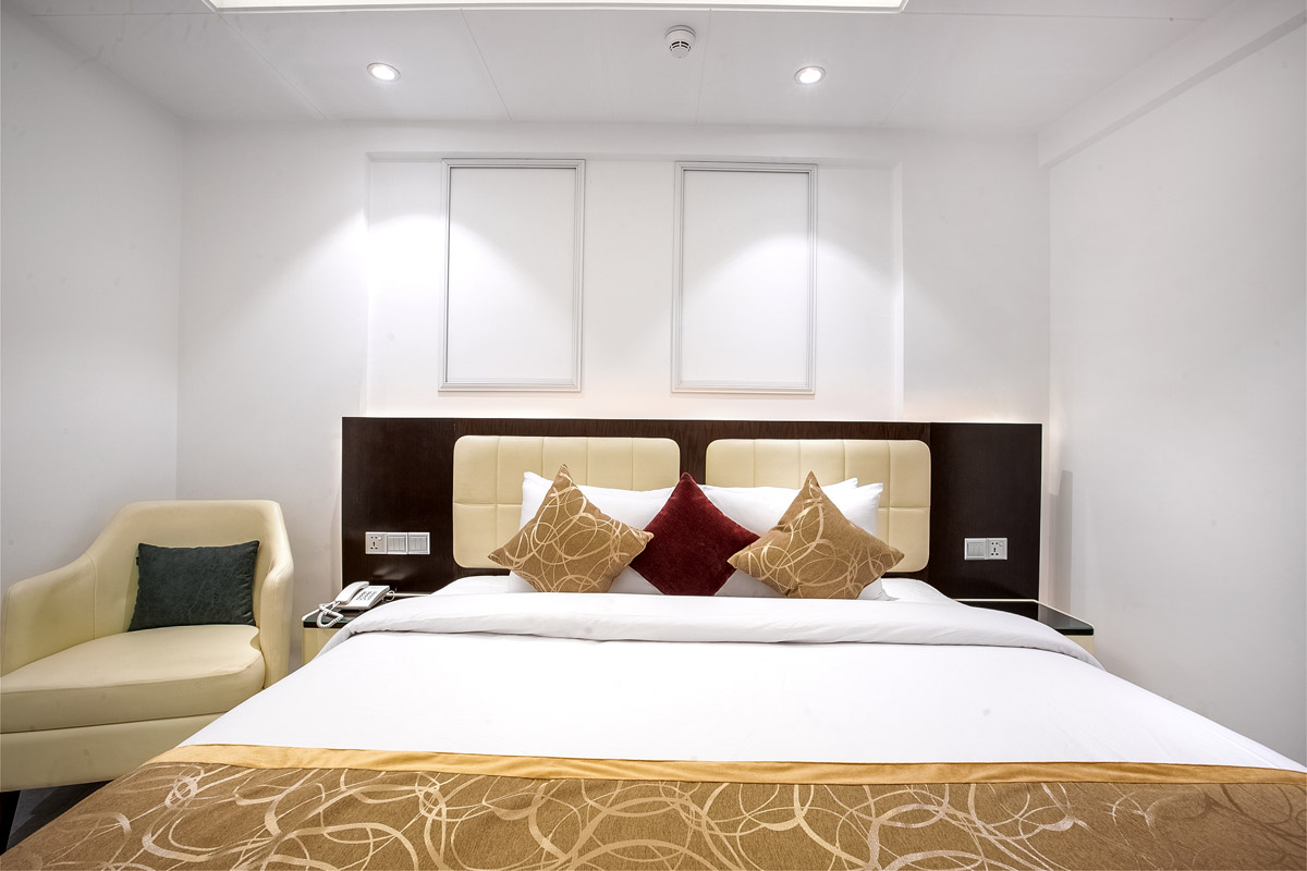 Royal Suite Page Gallery